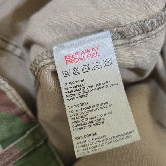 Urban Outfitters Authentic Camo Cargo Pants 8 Ankle Ties Pockets Grunge - Picture 9 of 9